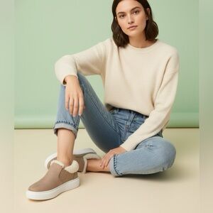 Nine West Women’s 6.5 Faux Fur lined Brown Suede Slip On Sneakers EUC